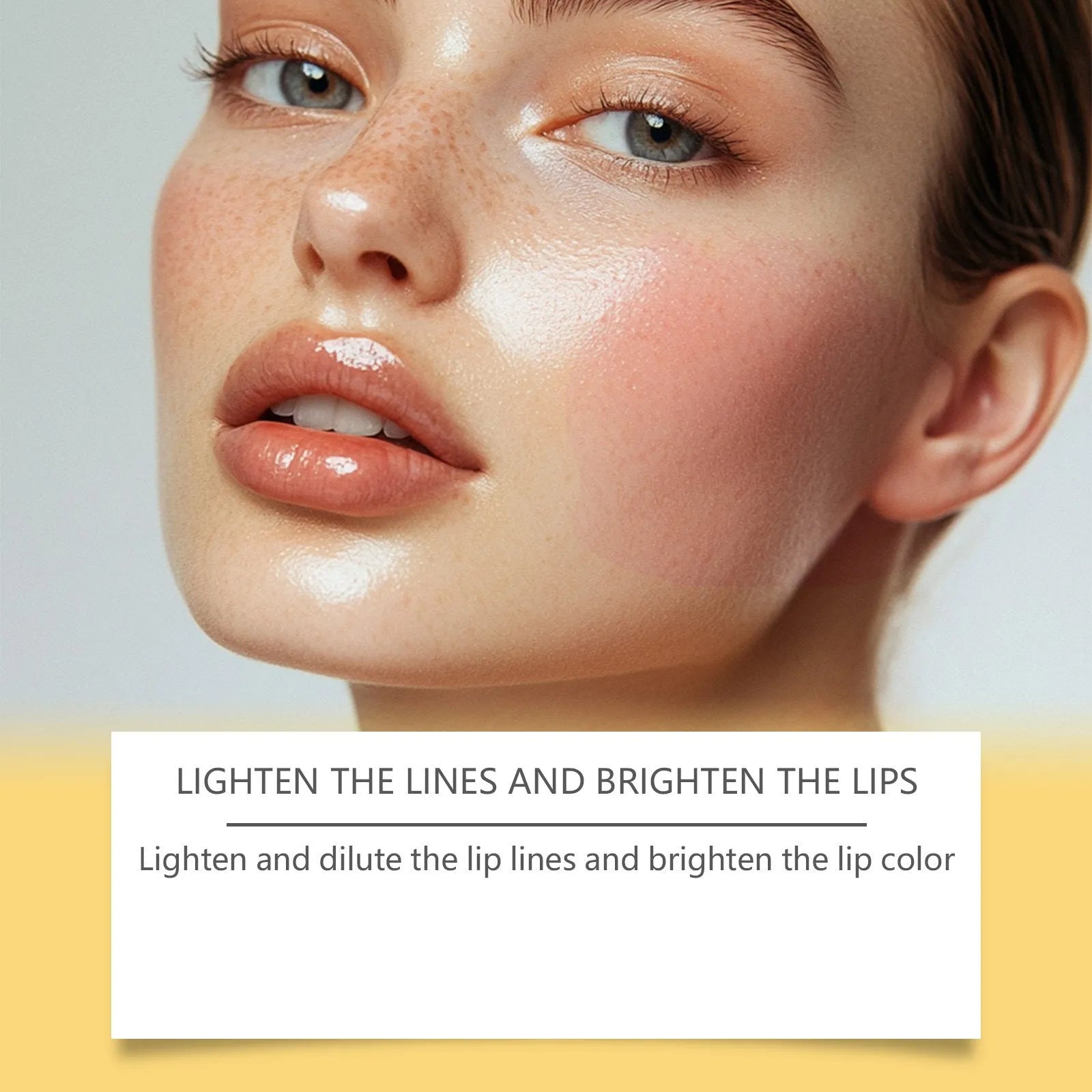 Gold foil discoloration nourishing lipstick in 2.6cm square case containing 3.5g moisturising formula