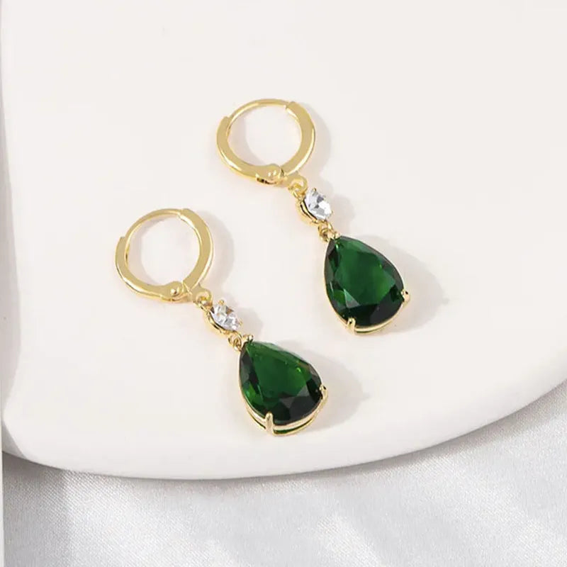 Emerald green geometric teardrop alloy earrings with structured drop design