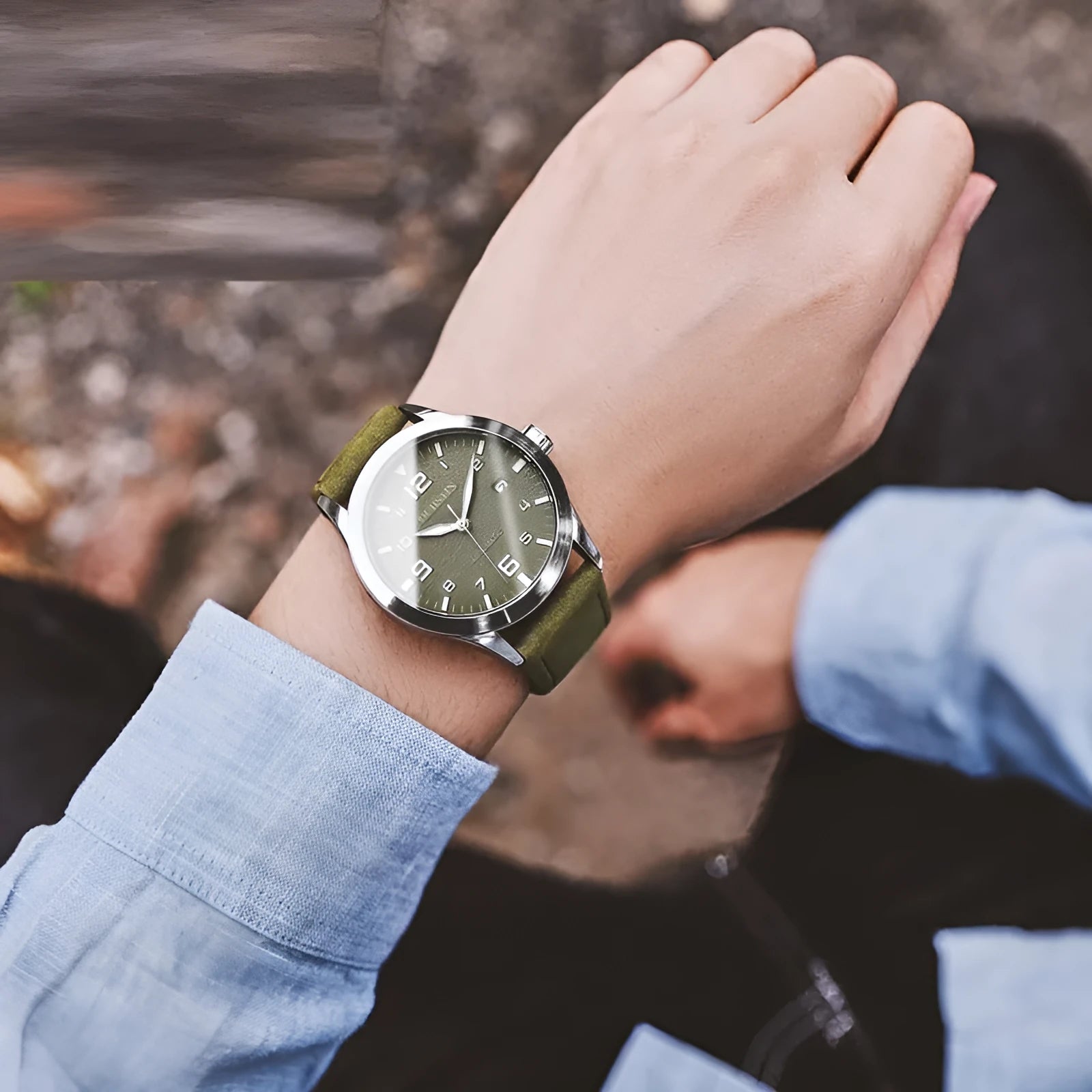 Men's automatic mechanical watch with retro leather strap showing four colour variations
