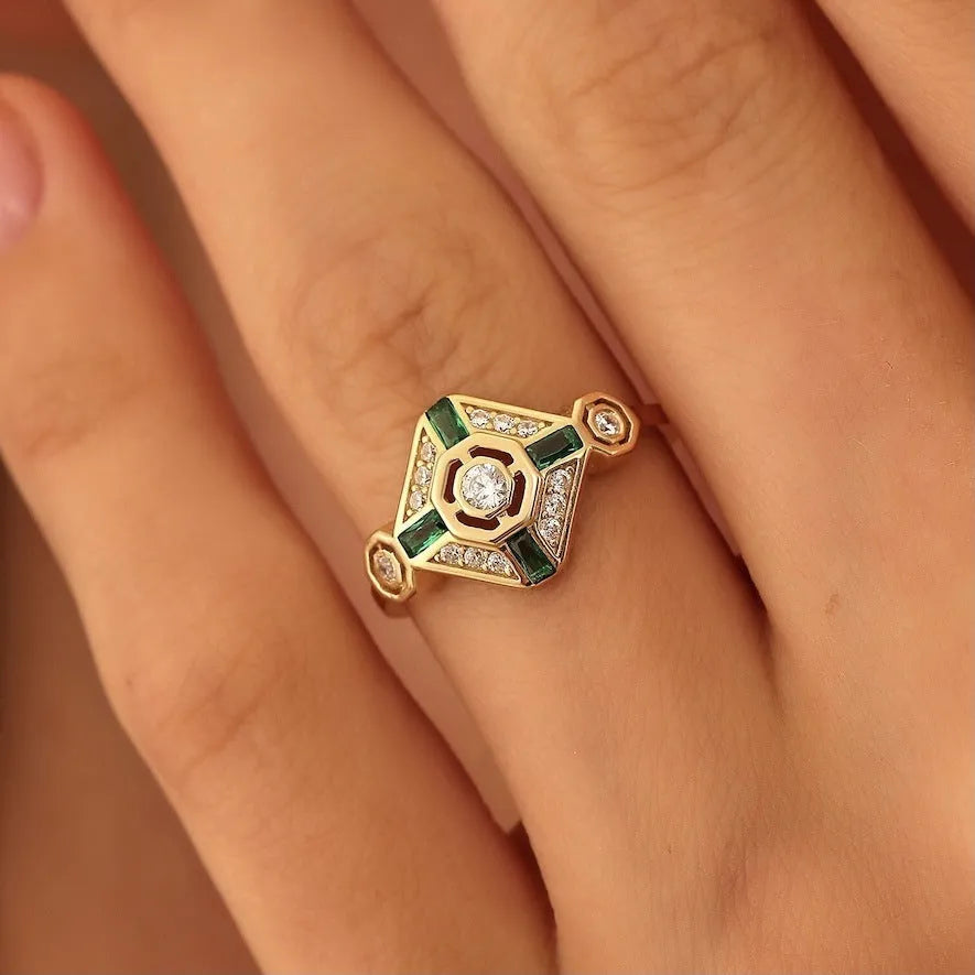 Square geometric women's fashion ring in lvzuan colour with an electroplated finish.