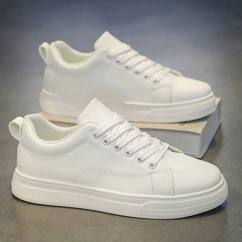 Men's Korean-style low-top sneakers in three colour options with round toe and flat rubber sole
