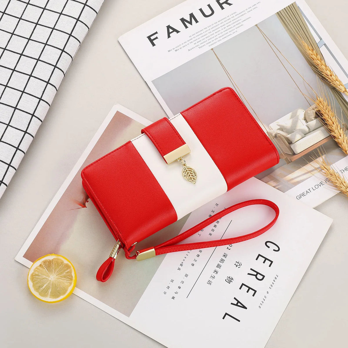 Anti theft clutch handbag with lock opening in PU leather, showing interior organisation and colour options
