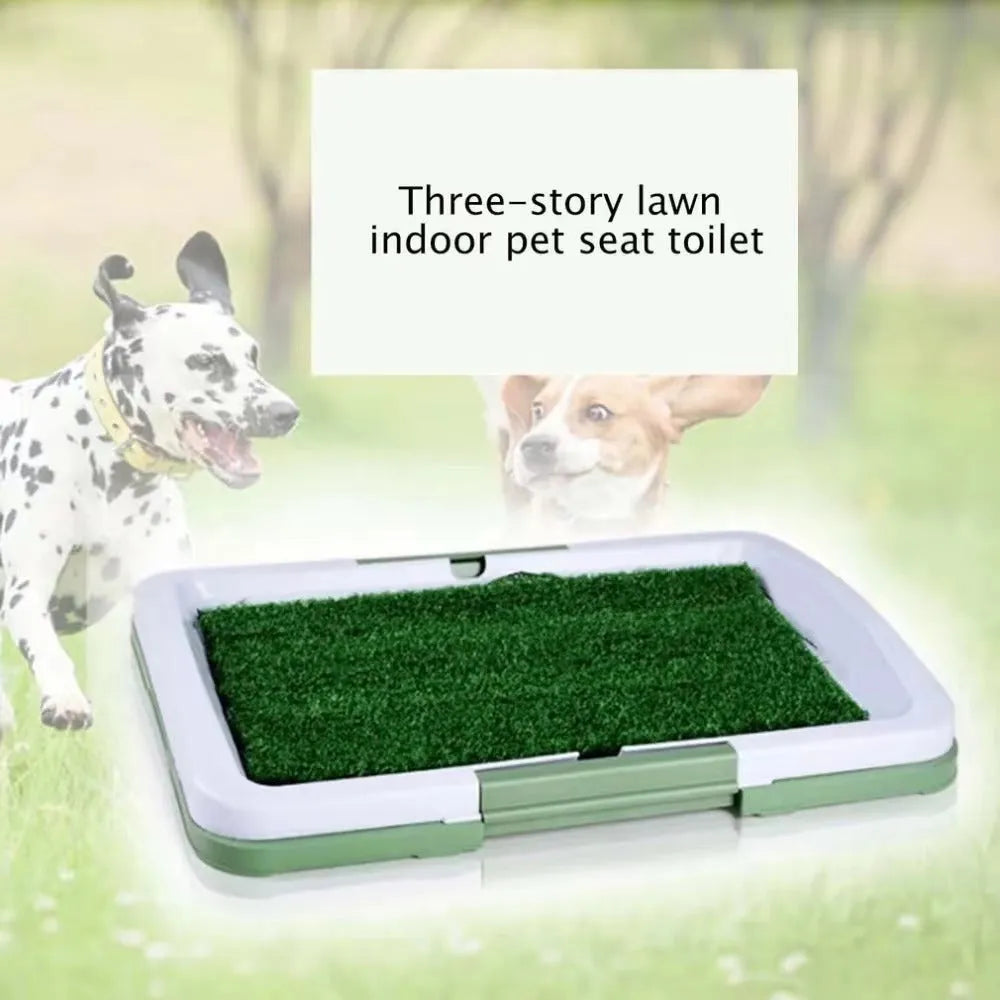 Green synthetic grass pet toilet training tray with three-layer construction