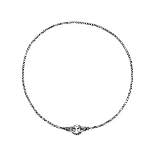 Women's S925 sterling silver clavicle necklace with minimalist pendant on silver chain