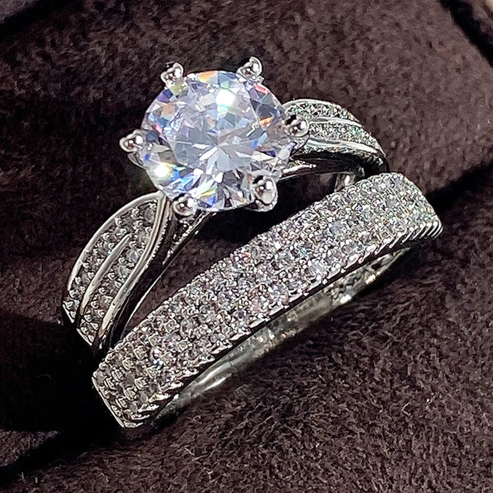 White gold colour combined ring bracelet with geometric design and round elements