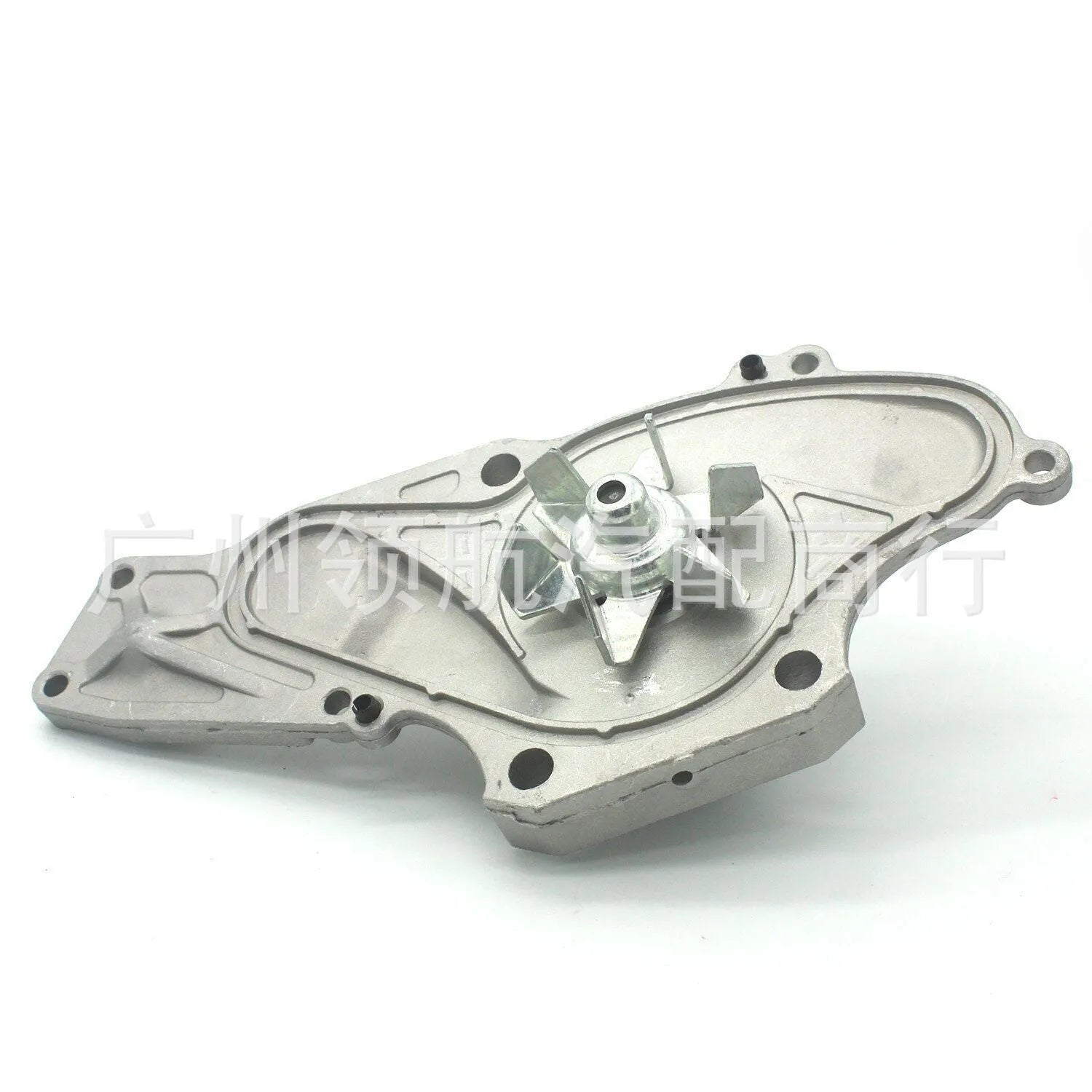 Metal automotive belt and water pump assembly measuring 28x18x16cm