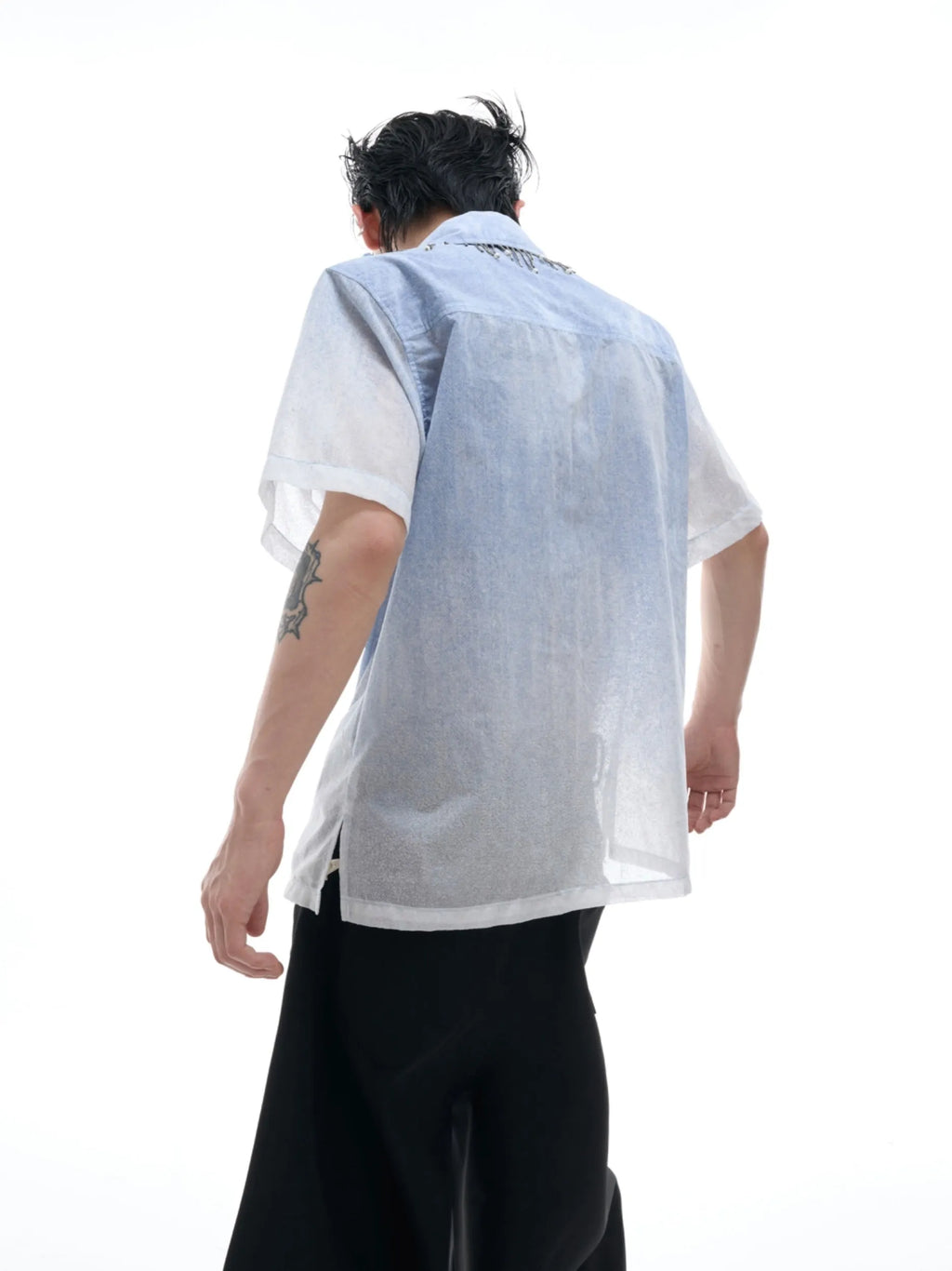 Blue and white gradient short sleeve shirt with loose fit design