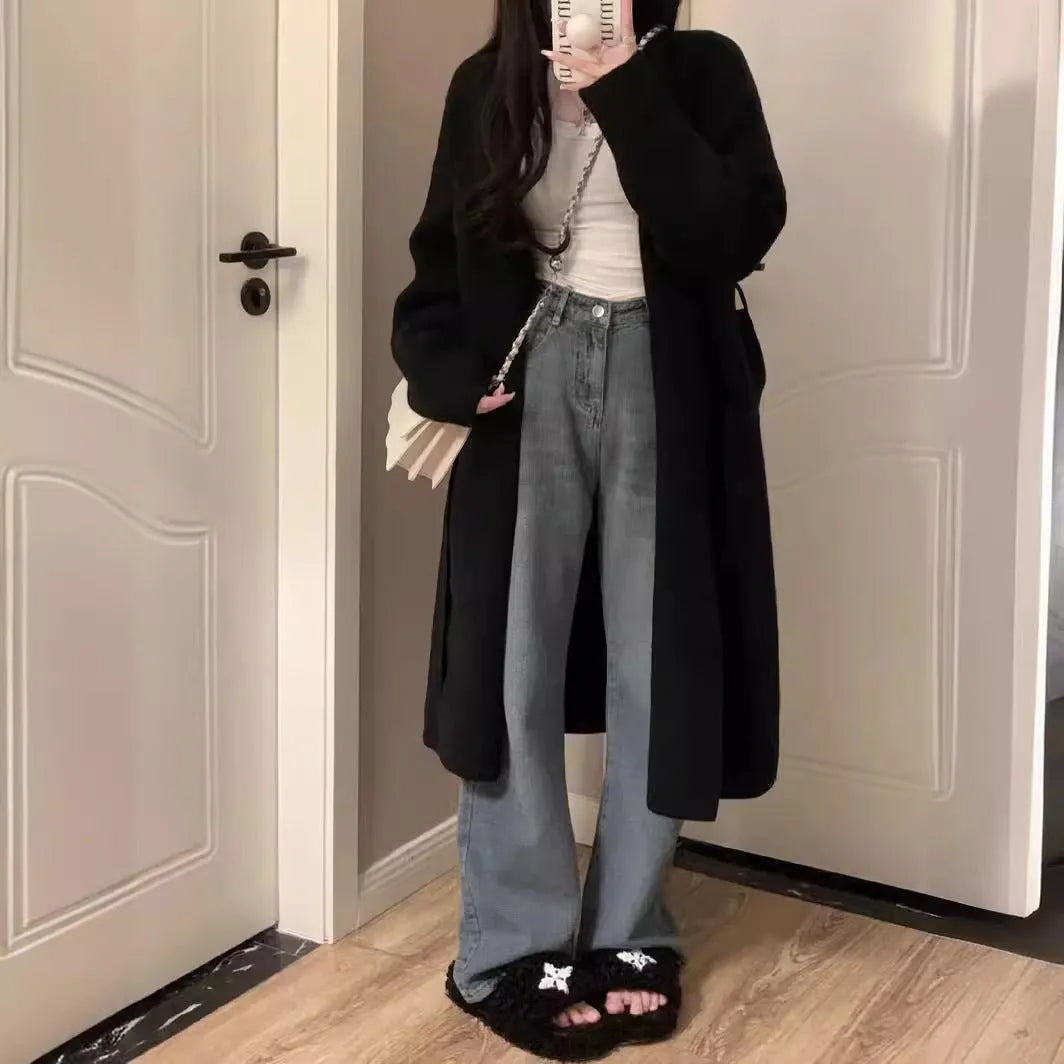 Women's mid-length knitted cardigan with V-neck in five colour options