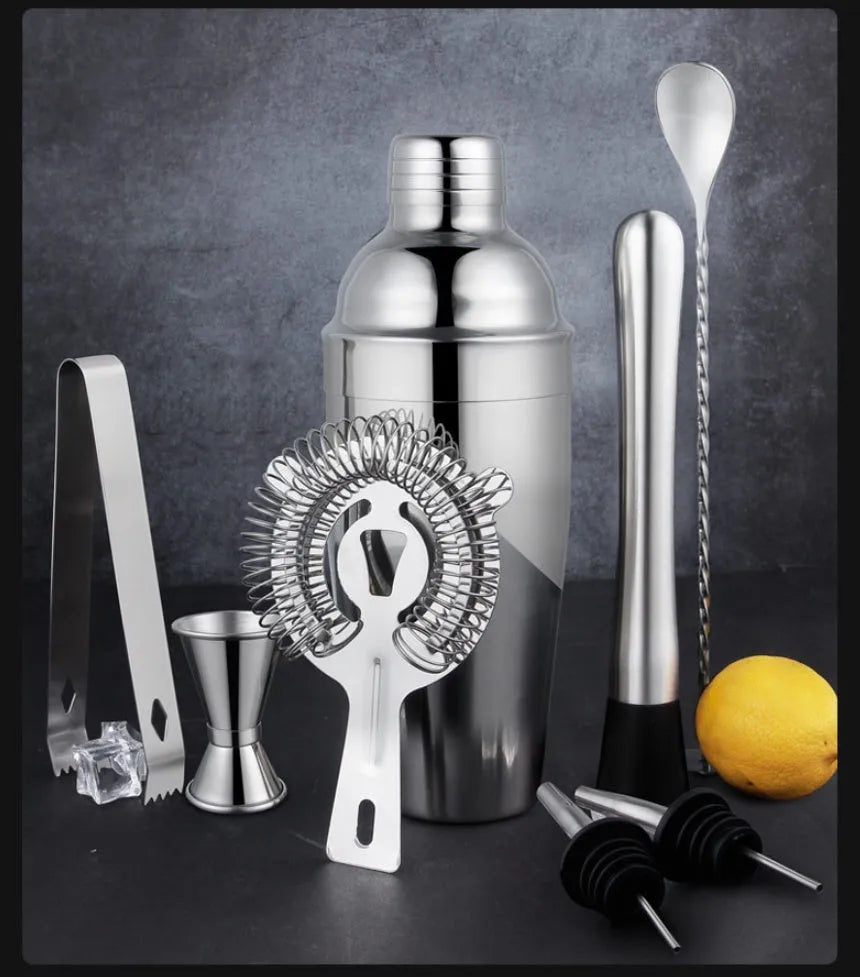 23-piece stainless steel cocktail set with professional bartending tools and European-style acrylic elements