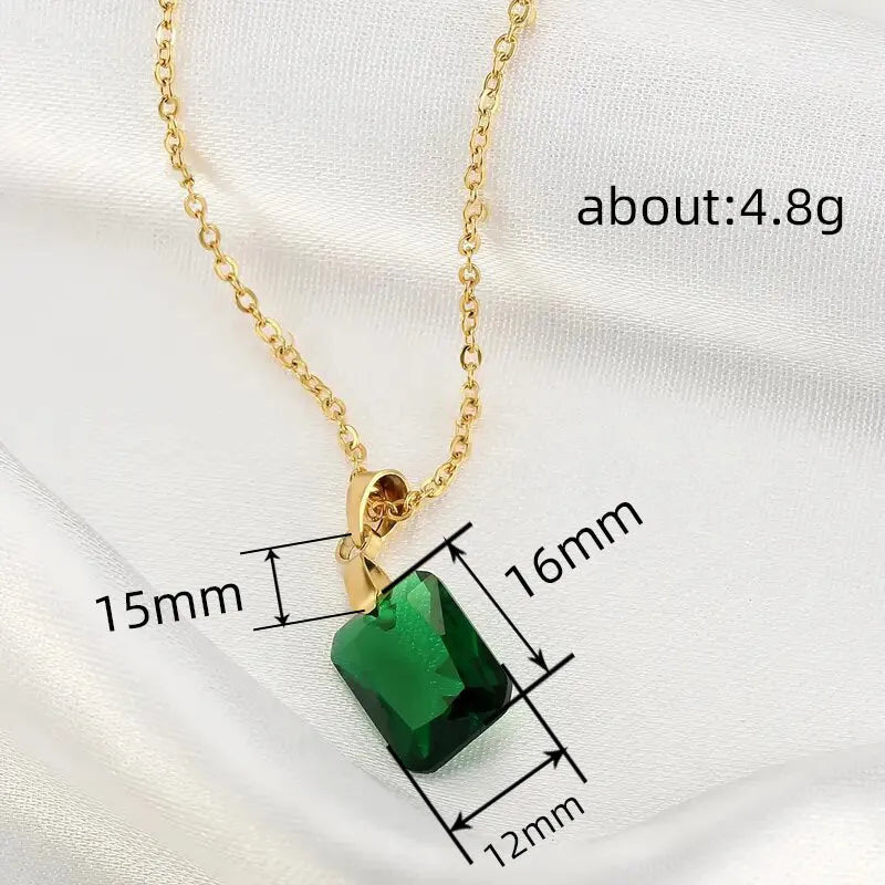 Copper geometric rectangular pendant necklace with O-ring chain in green colour