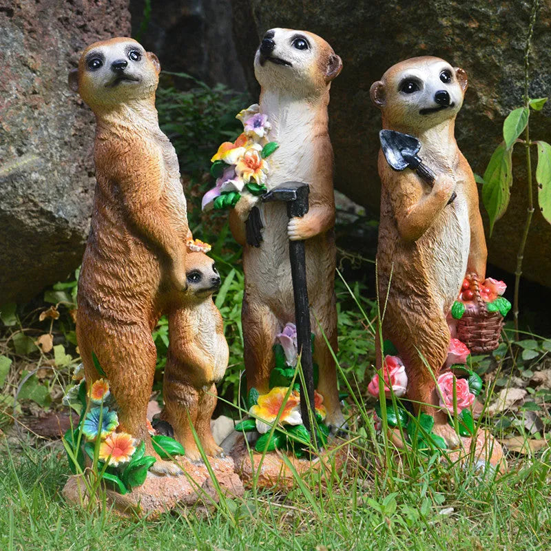 Straw hat mongoose resin ornament for bonsai and garden decoration.