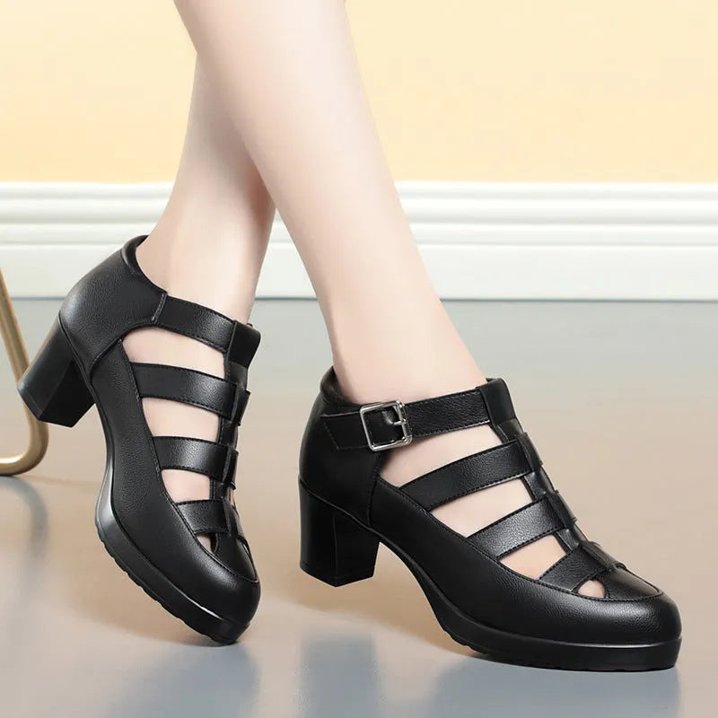 Women's closed toe sandals with chunky heel and woven ankle-strap with buckle closure