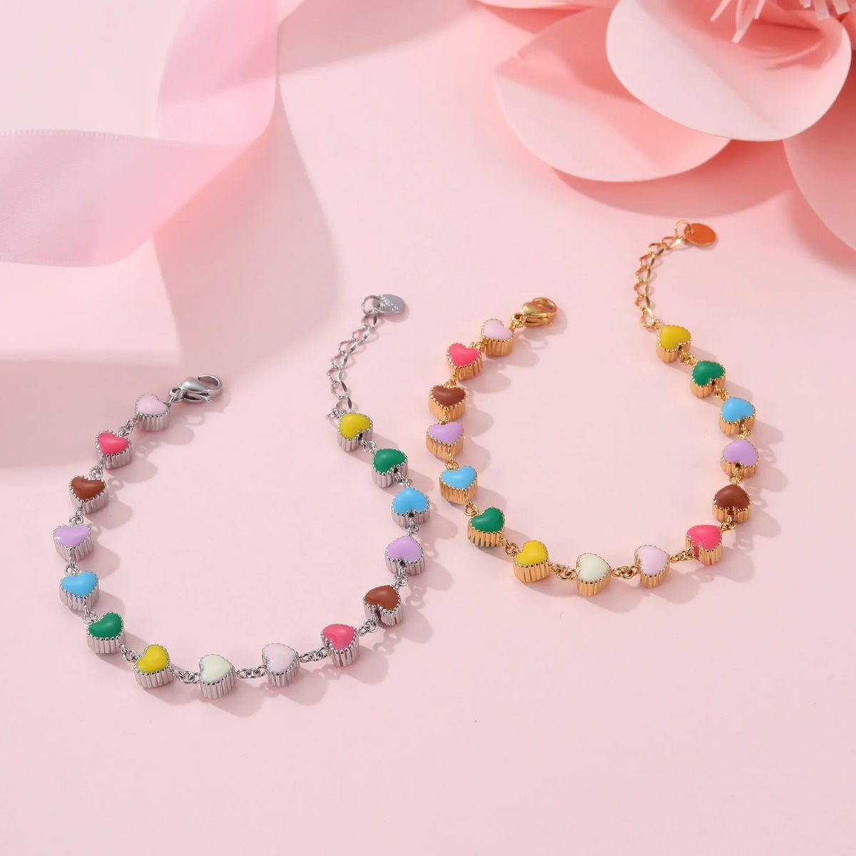 Heart-shaped stainless steel bracelet for women with 18K electroplated gold or steel finish