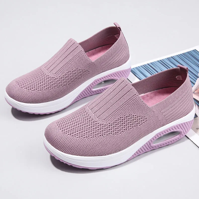 Women's mesh outdoor running shoes with round toe and mid heel in multiple colour options