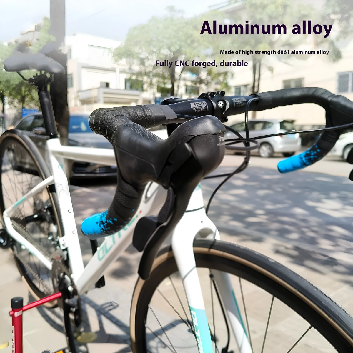 Black aluminium alloy road bike bent handlebar with 31.8mm clamp diameter