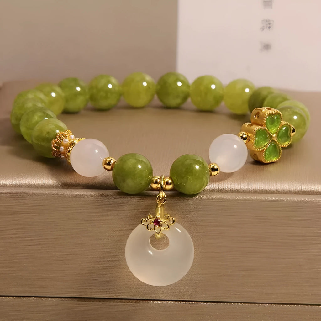 Women's green tourmaline four-leaf clover safety buckle bracelet in New Chinese style