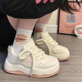 Women's green platform sneakers with round toe and lace-up front, artificial PU upper with patent leather finish