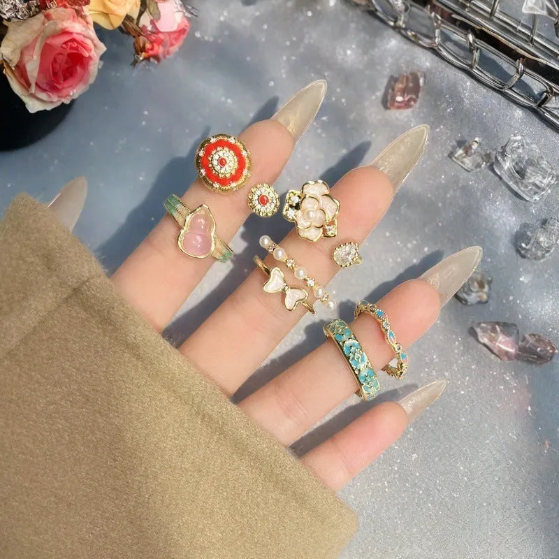 Adjustable copper gourd ring with vintage oil dripping finish and New Chinese style decoration