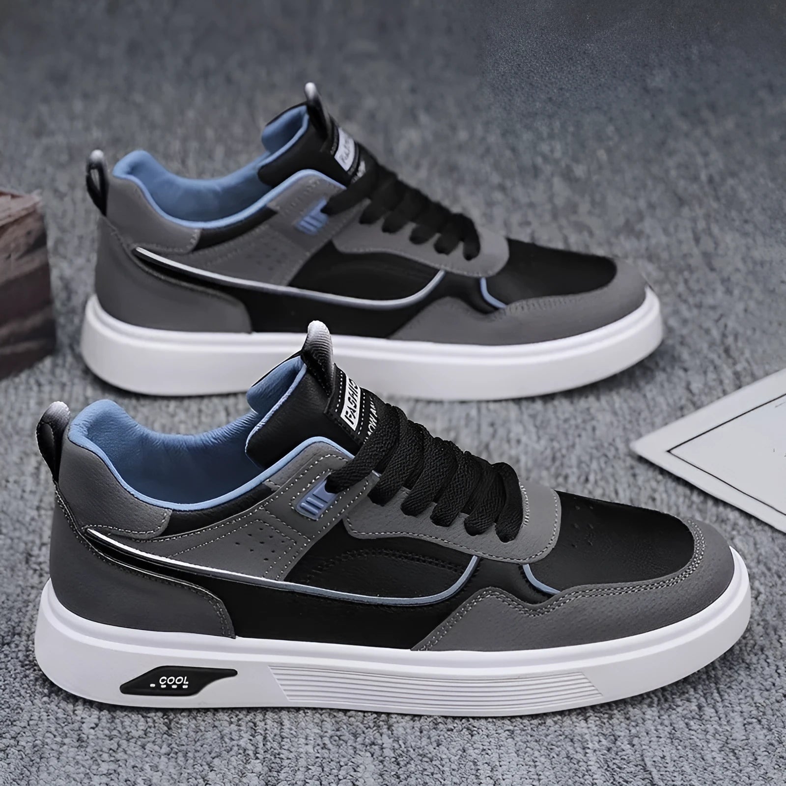 Men's low-top canvas board shoes in beige with mesh lining and round toe.