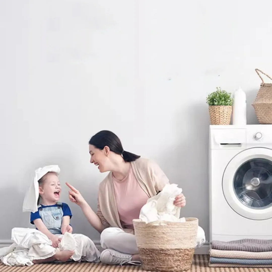 400g bottle of enhanced active oxygen bleaching powder for laundry stain removal.