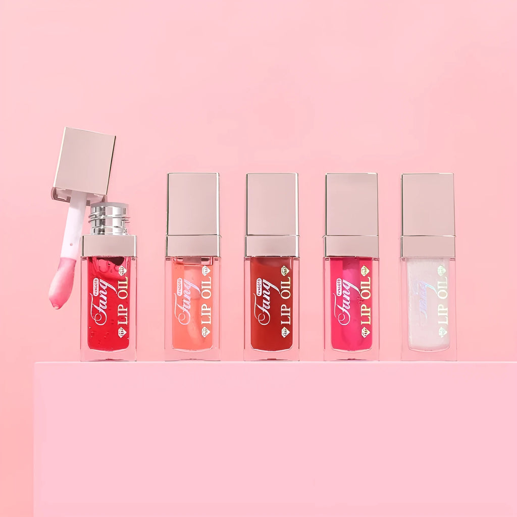 Bright lip gloss mint lipstick in five colour options with moisturising and repairing effects.