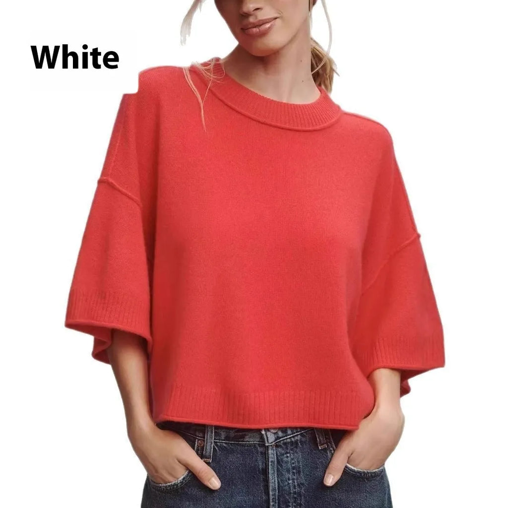 Red cropped T-shirt with exposed navel detail on mannequin