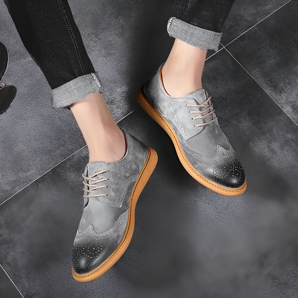 Men's black leather business oxford shoes with lace-up front and rubber sole.