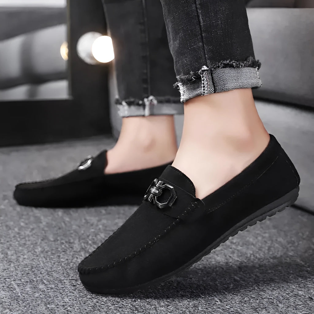 Men's black and grey breathable suede casual shoes with rubber sole