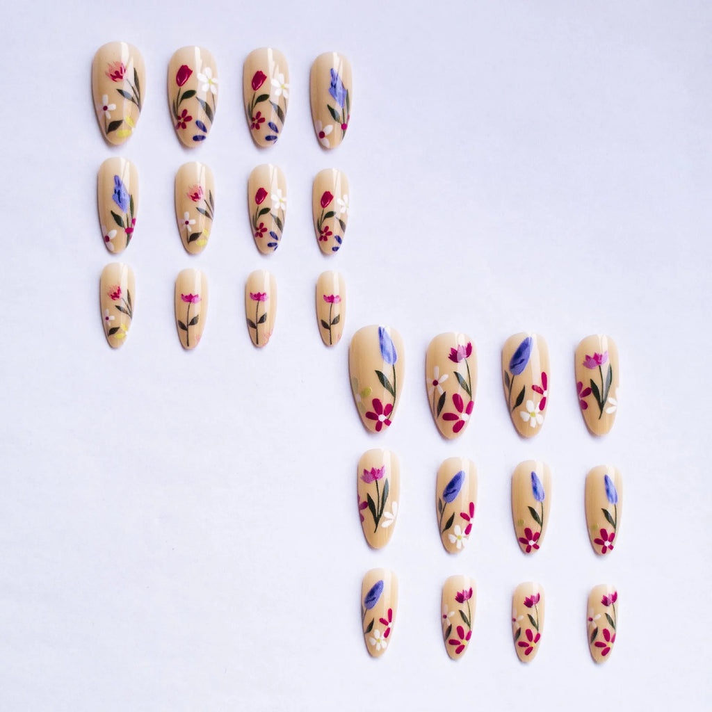 Almond-shaped removable nail art with rose and tulip floral patterns in European and American styling