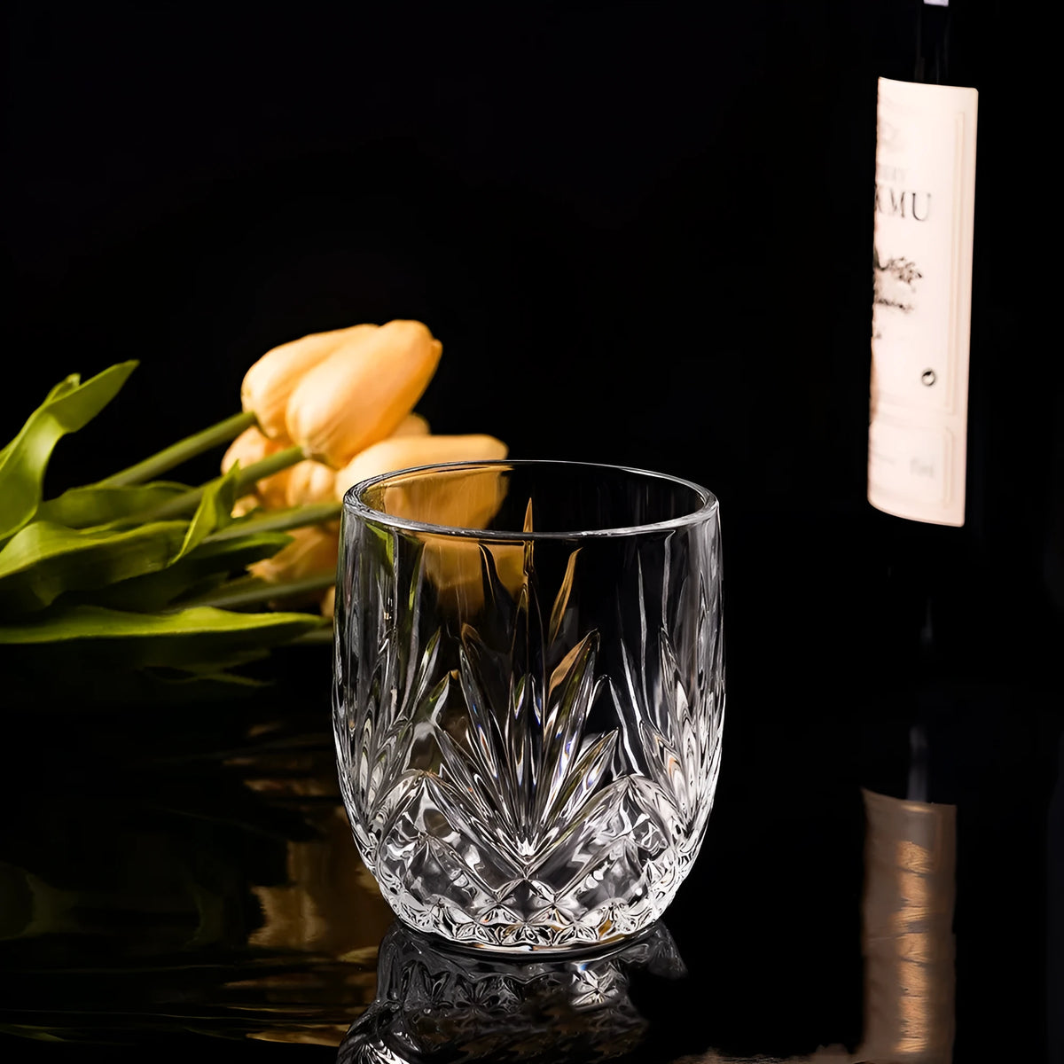 Thick bottom crystal whiskey shot glass in a selected colour with 350ml capacity.
