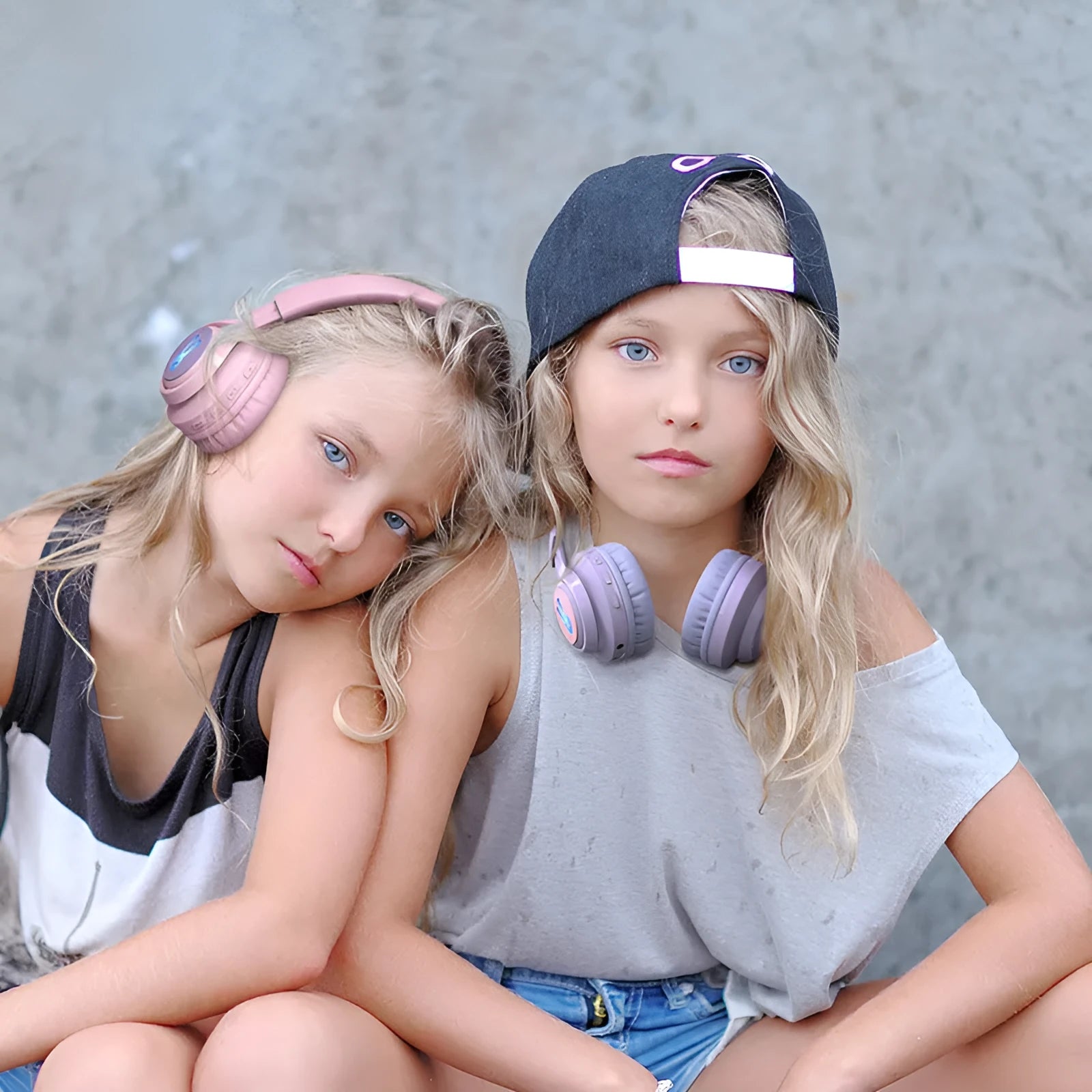 Wireless children's headphones with RGB lights in bunny purple colour showing stereo ear cups