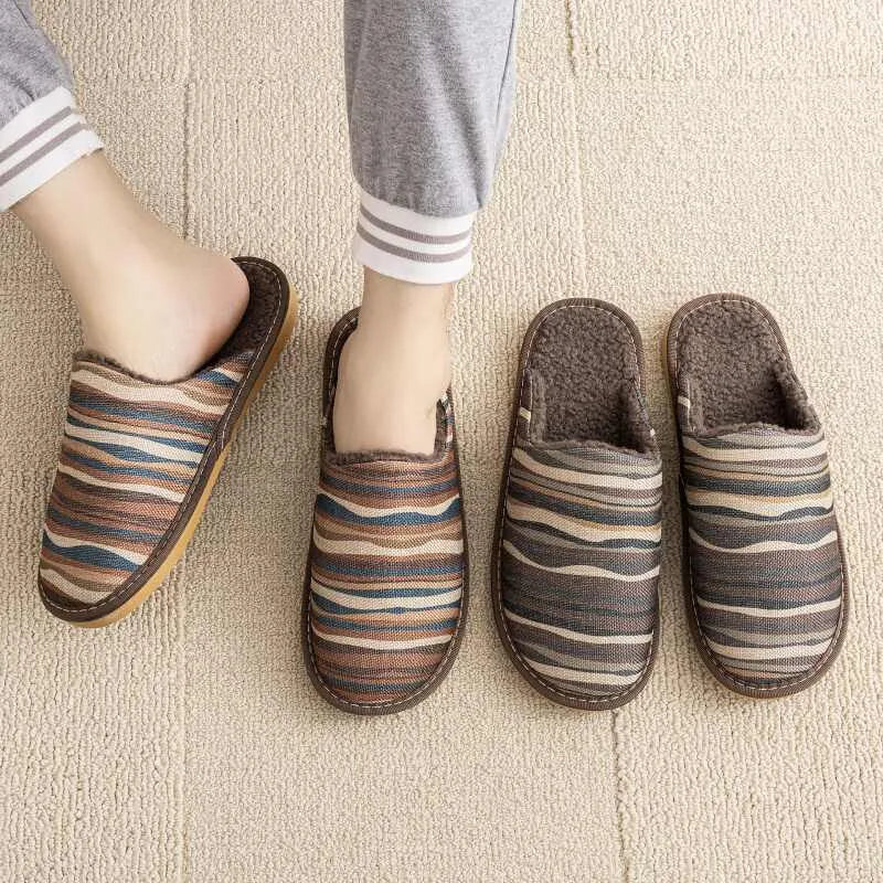 Cotton slippers with linen-textured surface and PVC sole in various colour patterns