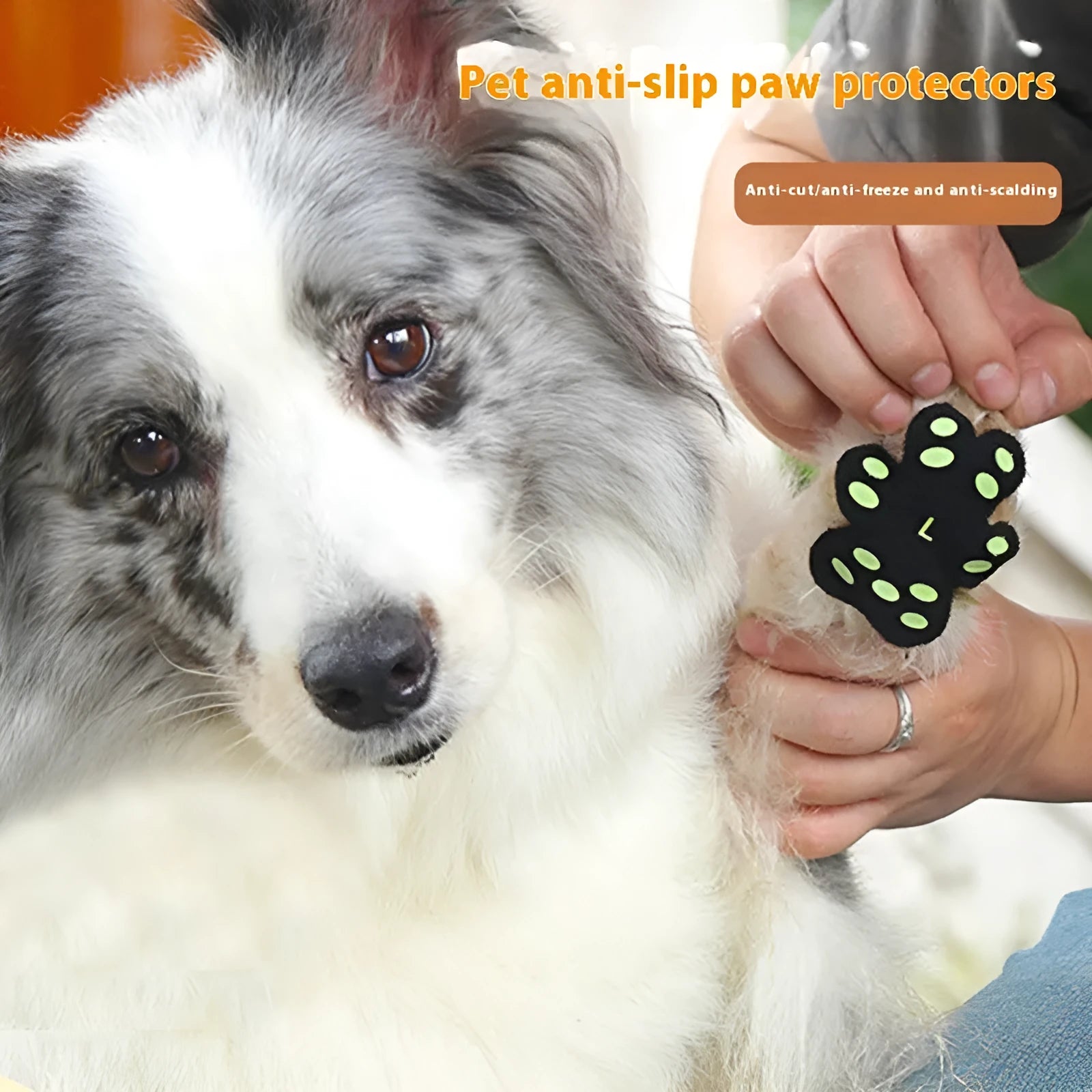 Breathable silicone claw protection pads for dogs in S and M sizes