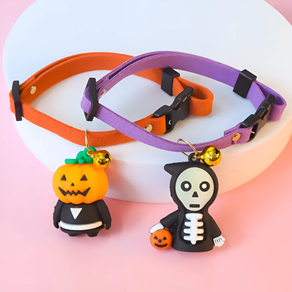 Halloween dog collar with glow designs in four adjustable sizes for seasonal pet dressing