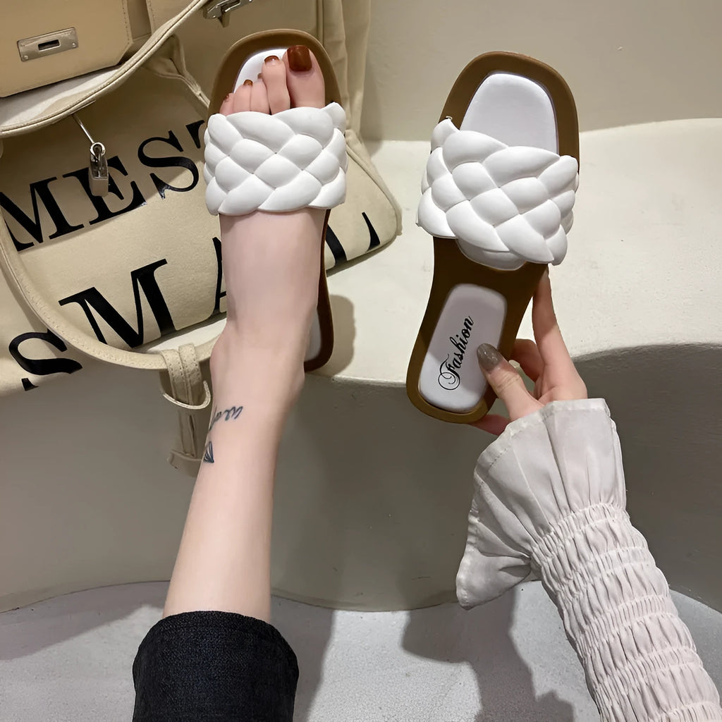 Women's plaid pattern PVC beach sandals with thick non-slip soles in white, green, black and orange colours