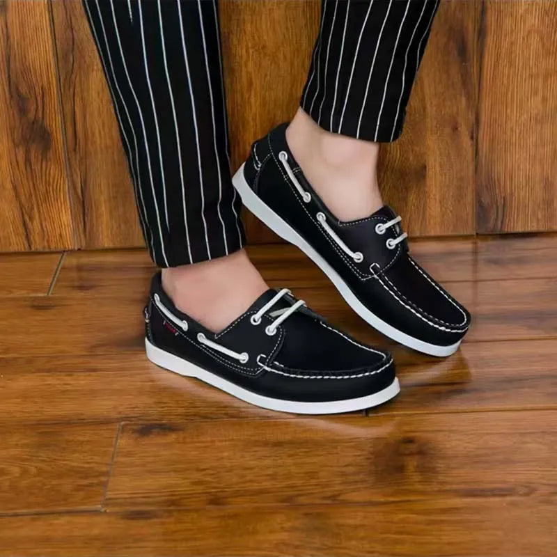 Men's British style casual breathable shoes in artificial PU, showing round toe and flat heel design.