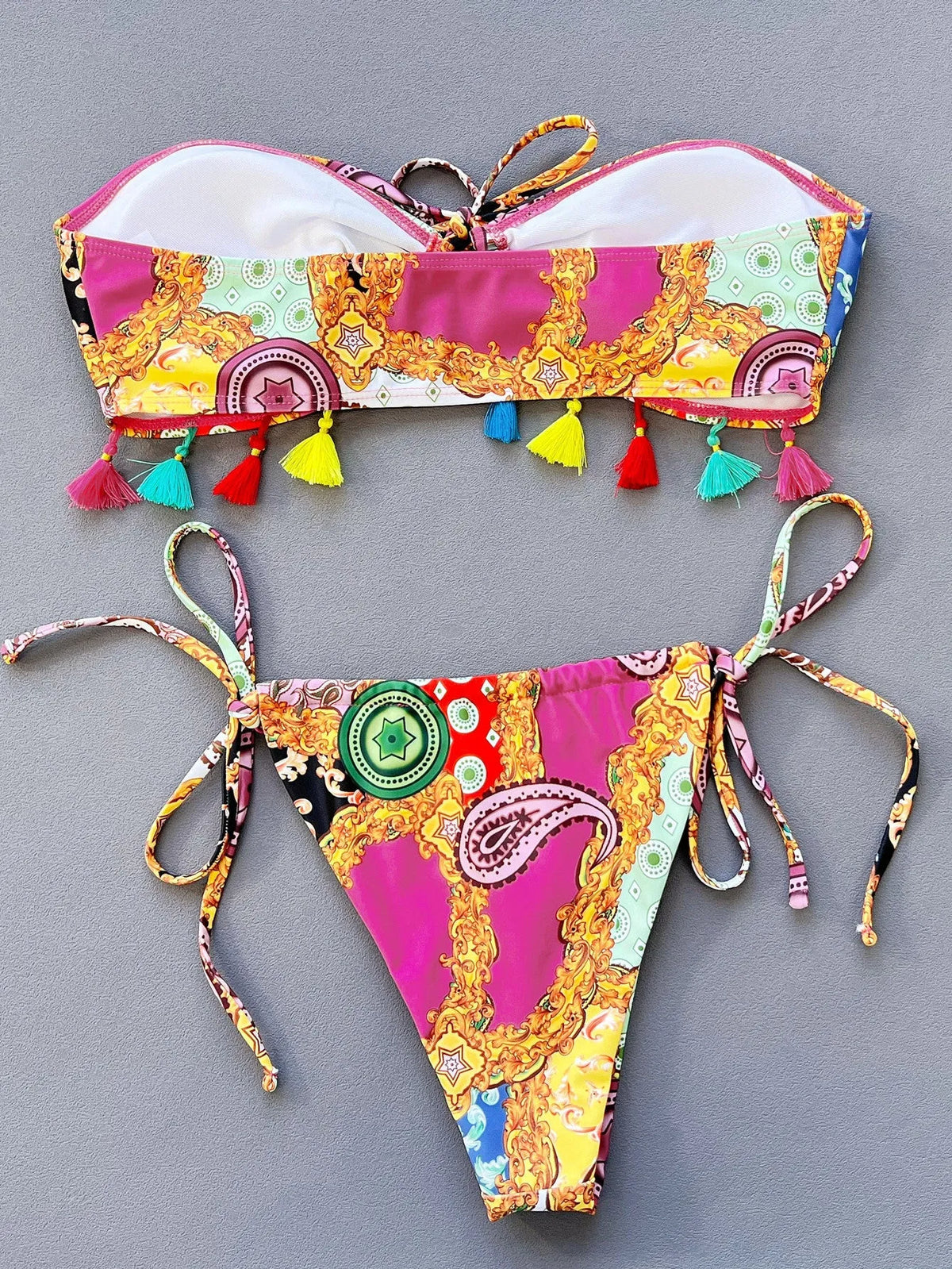 Women's printing colour separated tube top and briefs bikini set for swimming.