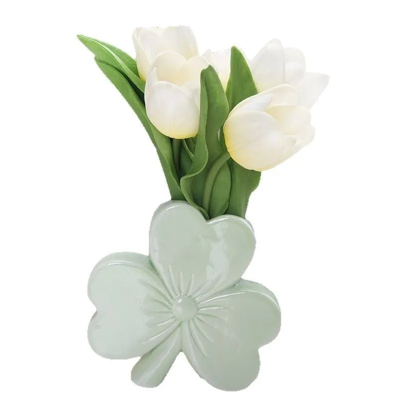 European style clover ceramic vase in white porcelain available in four colours