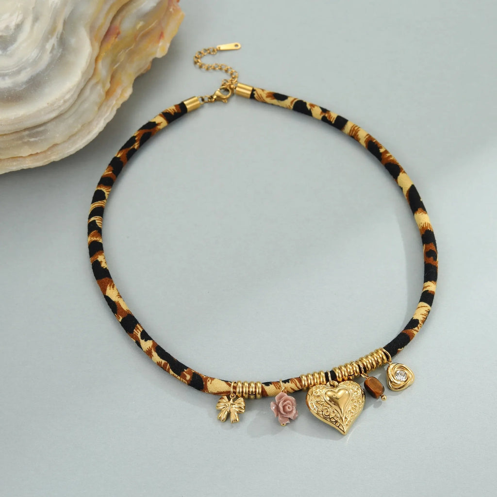 Leopard series stainless steel necklace with geometric pendant on regular chain, 41-50cm adjustable length
