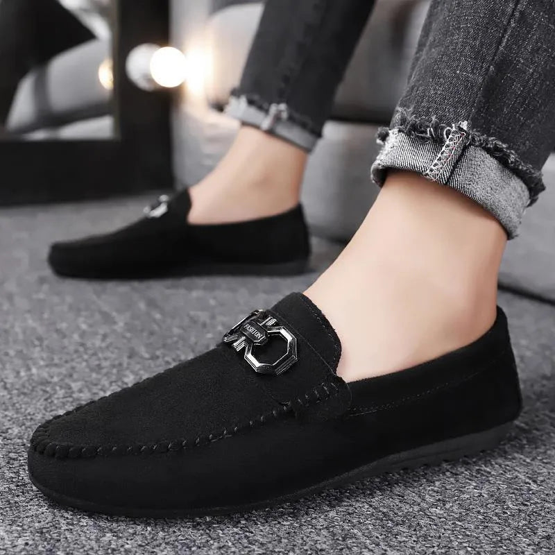 Men's black and grey breathable suede casual shoes with rubber sole